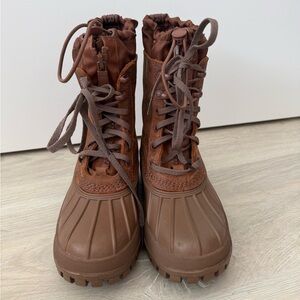 Hunter Brown Lace-Up Boots